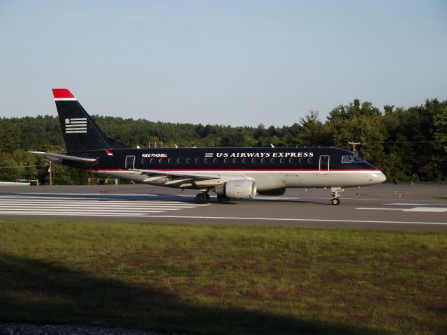 Embraer 170/175 (N807MD)