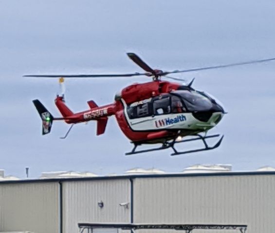 KAWASAKI EC-145 (N850UW)