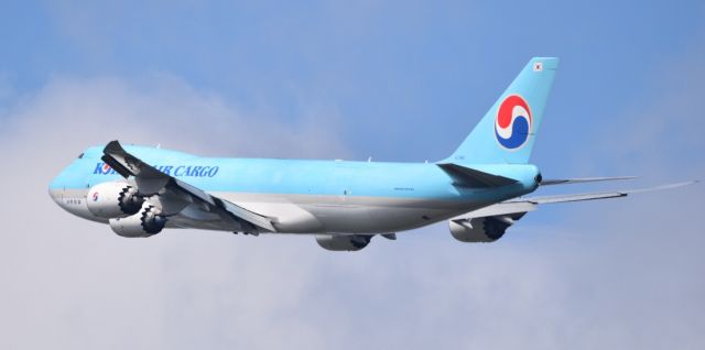 BOEING 747-8 (HL7610)