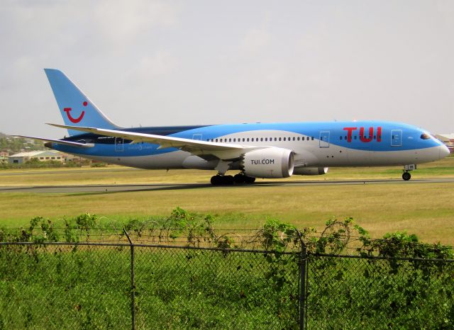 Boeing 787-8 (G-TUIB)