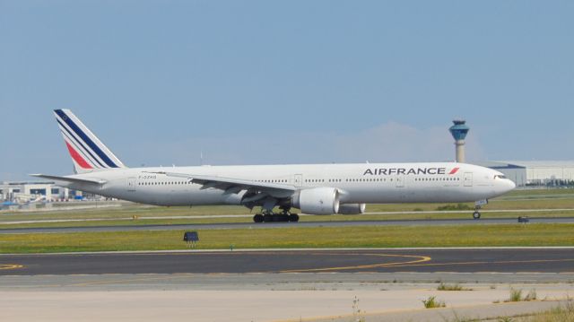 BOEING 777-300ER (F-GZNG)