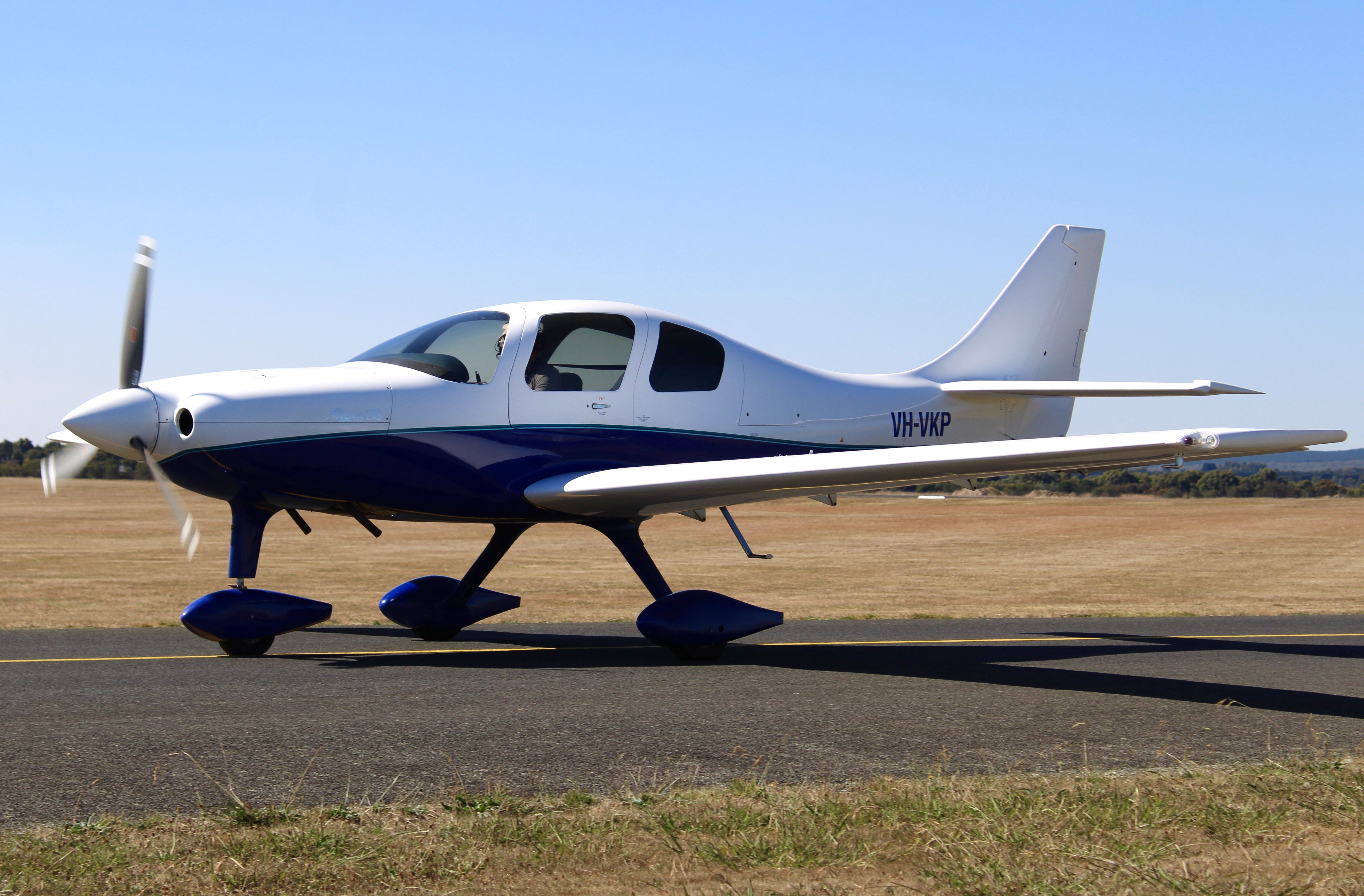 PAI Lancair ES (VH-VKP)