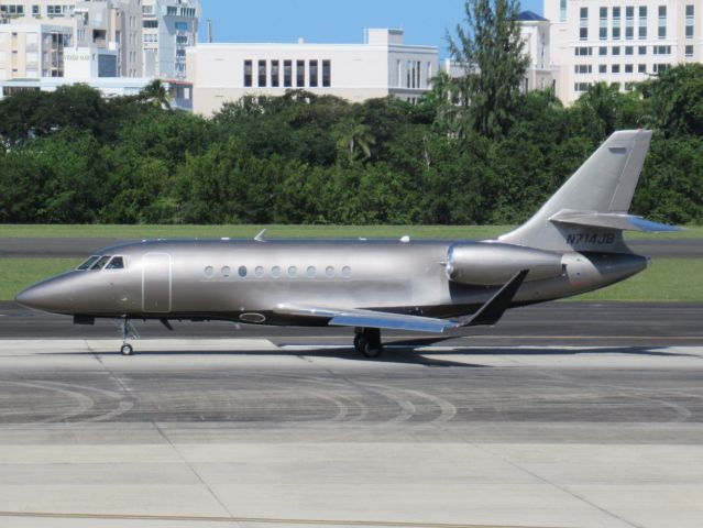 Dassault Falcon 2000 (N714JB)