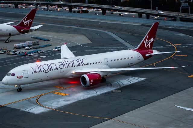 Boeing 787-9 Dreamliner (G-VDIA)