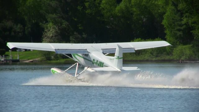 C-FJBS — - A la rivière Piché lorsque cet hydravion décollait le 6 juin '14.