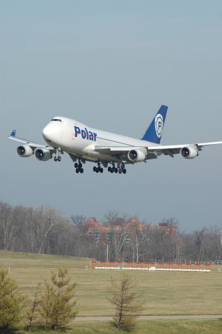 Boeing 747-400 (PAC996) - short final on 18L took this piture with him over the landing lights for the runway    N453PA