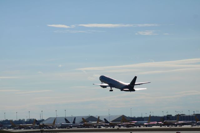 BOEING 767-300 (N1013A) - Operating as Amazon Air, Clear skies ahead!