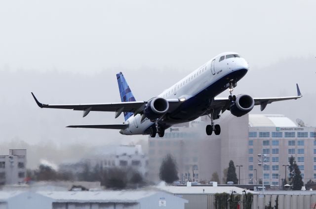 Embraer ERJ-190 (N190JB) - JetBlue Embraer ERJ-190.  April 2 2010. Stormy day in Portland.