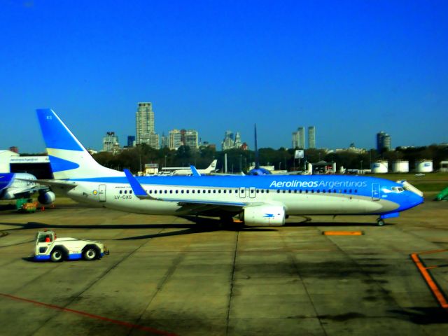 Boeing 737-800 (LV-CXS)