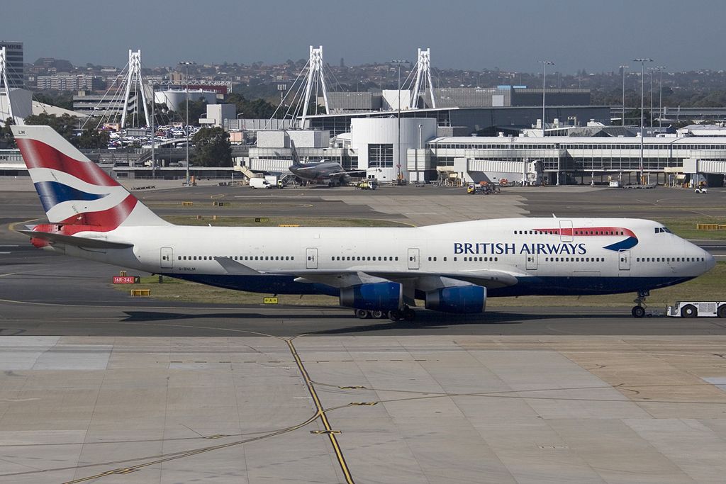 Boeing 747-400 (G-BNLM)