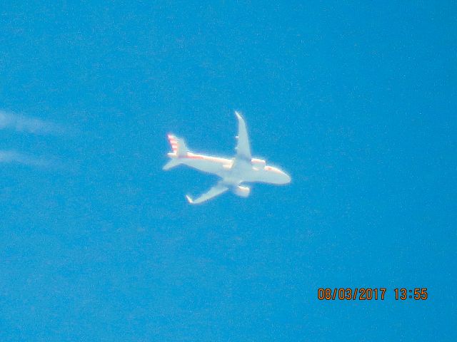 Airbus A320 (N70020)