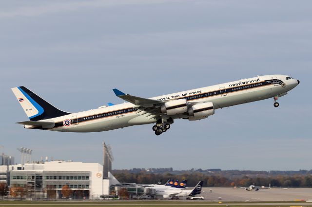 Airbus A340-500 (HS-TYV)