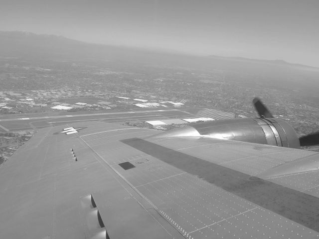 Boeing B-17 Flying Fortress (N5017N) - Looking out over the airport from ~ 1000 MSL