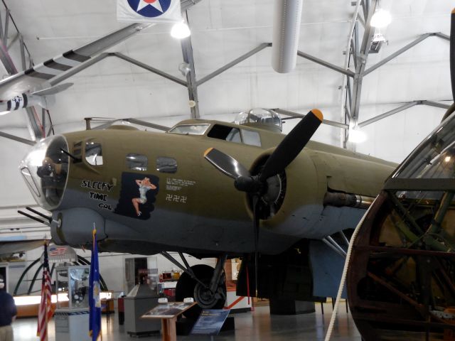 Boeing B-17 Flying Fortress (4483624) - 3205th Drone Group