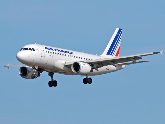 Airbus A319 (F-GRXA) - Kystvejen RWY22L