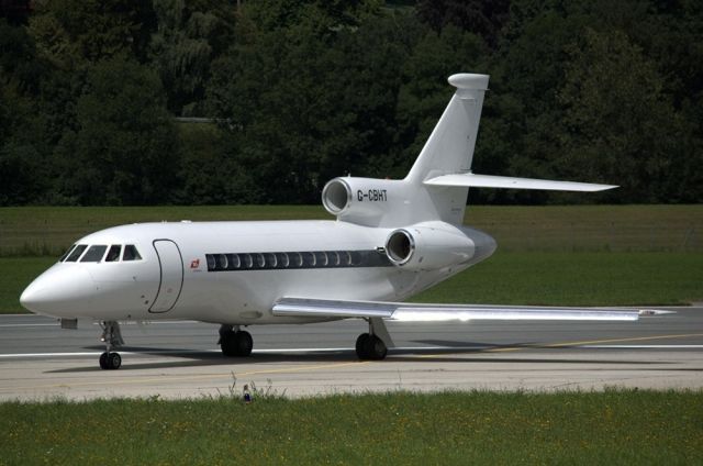 Dassault Falcon 900 (G-CBHT)