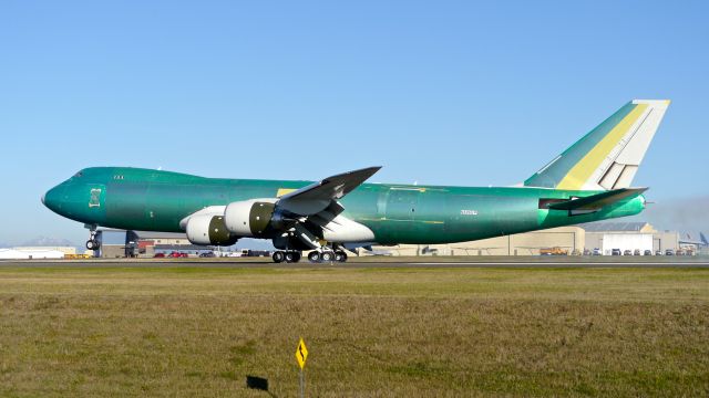 BOEING 747-8 (N606UP) - BOE532 lands on Rwy 34L to complete a B1 flight on 10.26.17. (ln 1544 / cn 64253). This will be UPS third B747-8F.