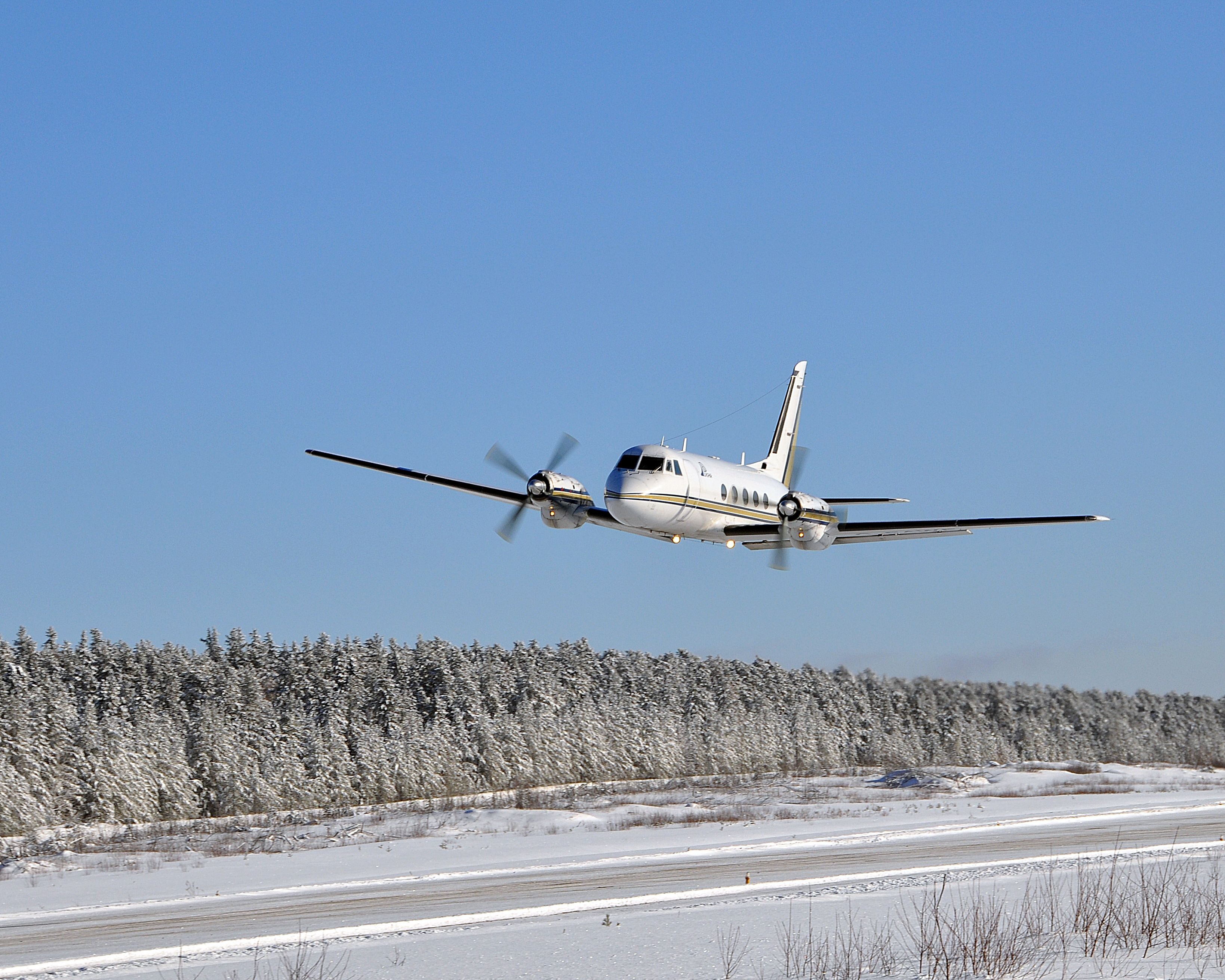 Grumman Gulfstream 1 (C-FAWE) - PRO159