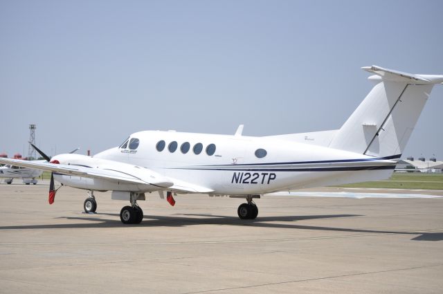 Beechcraft Super King Air 200 (N122TP)