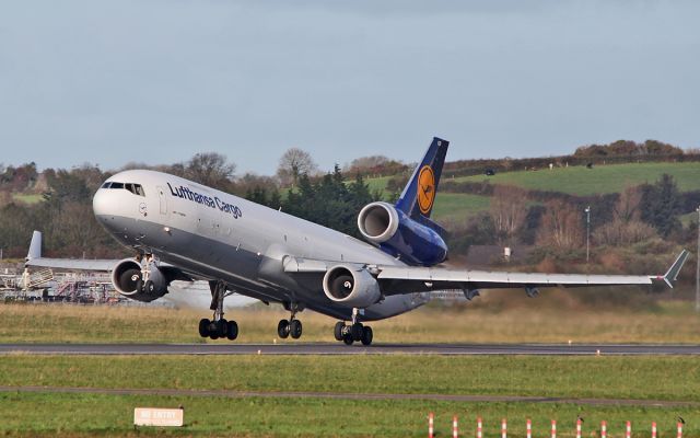 Boeing MD-11 (D-ALCD) - lufthansa cargo md-11f d-alcd dep shannon 17/10/17.