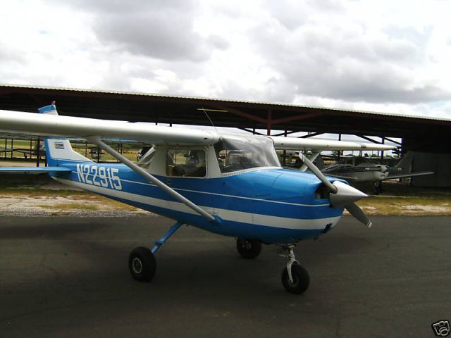 Cessna Commuter — - AJs Cessna 150