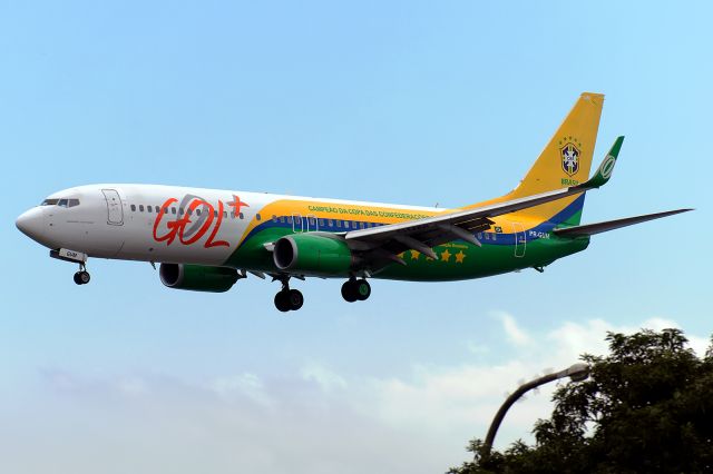 Boeing 737-700 (PR-GUM)