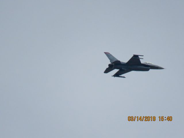 Lockheed F-16 Fighting Falcon (89-2040)