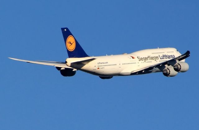 BOEING 747-8 (D-ABYK)