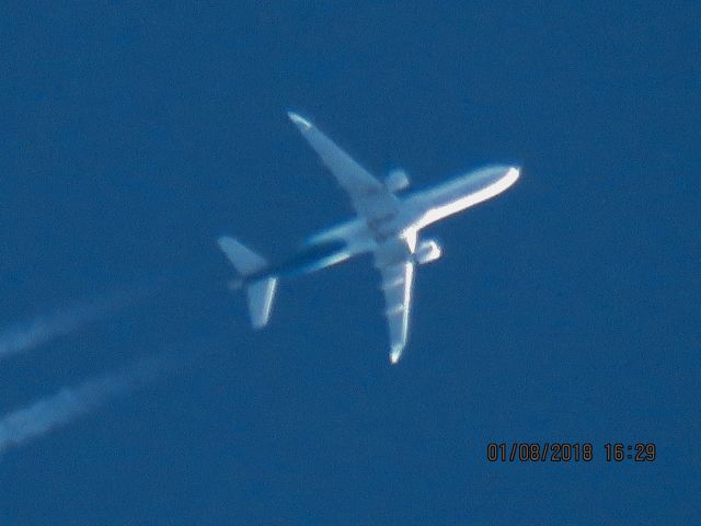 Embraer 175 (N183SY)