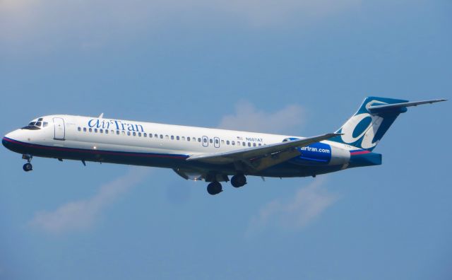 Boeing 717-200 (N607AT) - AirTran 717-200 7/18/13