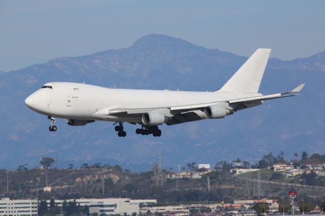 Boeing 747-400 (B-18722)