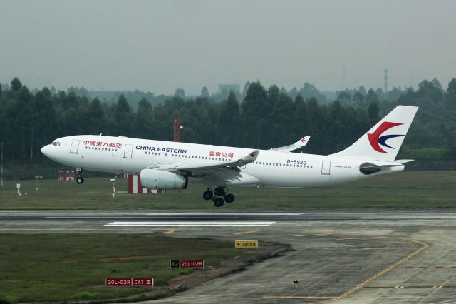 Airbus A330-200 (B-5926)