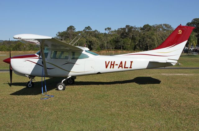 Cessna Skylane (VH-ALI)