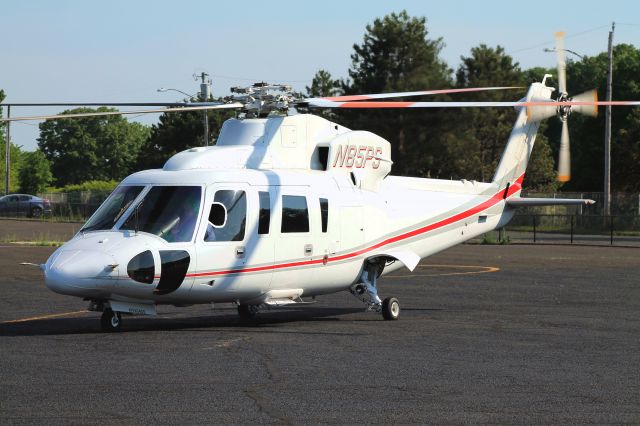 Sikorsky S-76 (N85PS)