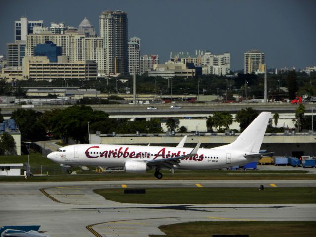 Boeing 737-800 (9Y-SXM)