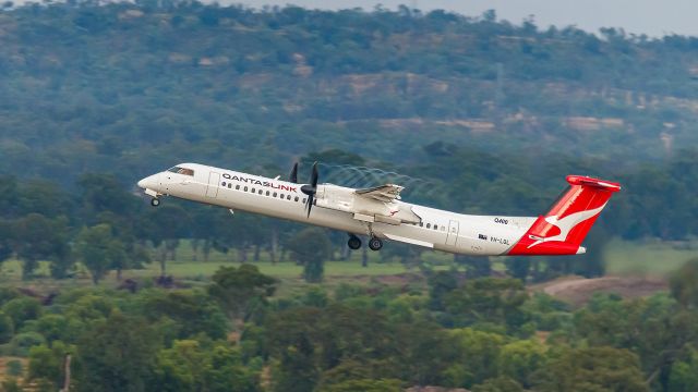 de Havilland Dash 8-400 (VH-LQL)