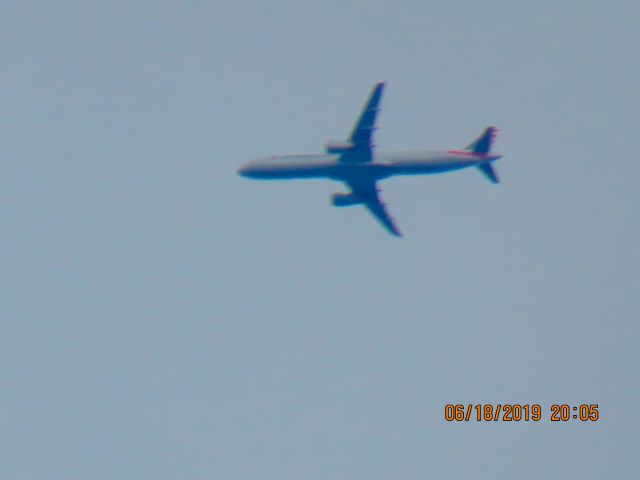 Airbus A321 (N915US)