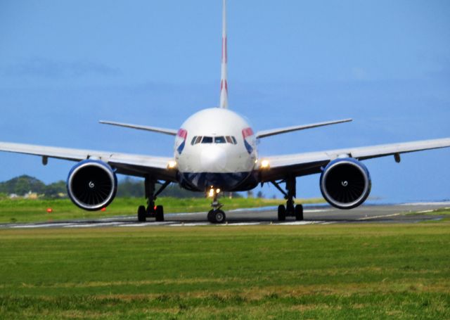 Boeing 777-200 (G-VIIW)