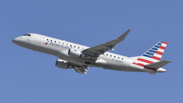 Embraer 175 (N508SY) - Departing LAX on 25R