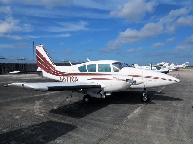 Piper Aztec (N6776A) - A very safe light twin.