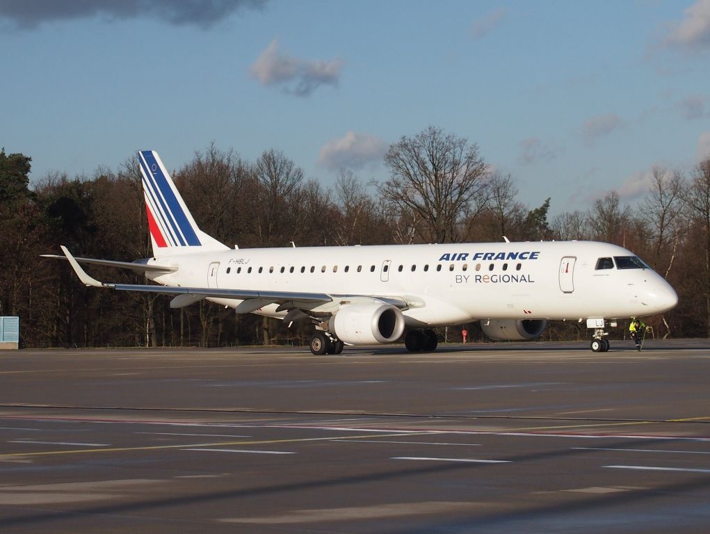 Embraer ERJ-190 (F-HBLJ)