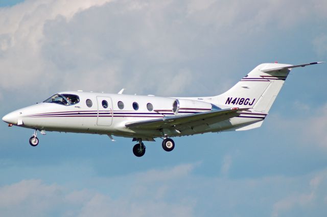 Beechcraft Beechjet (N418GJ) - Landing Baltimore 33L.