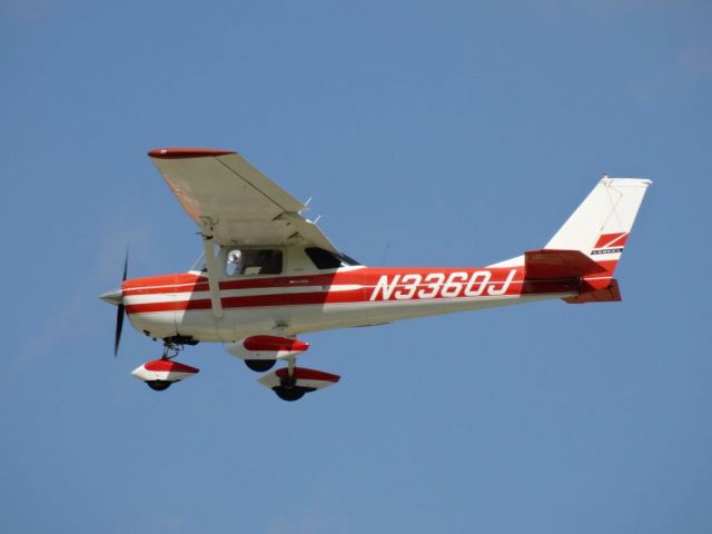 Cessna Commuter (N3360J)