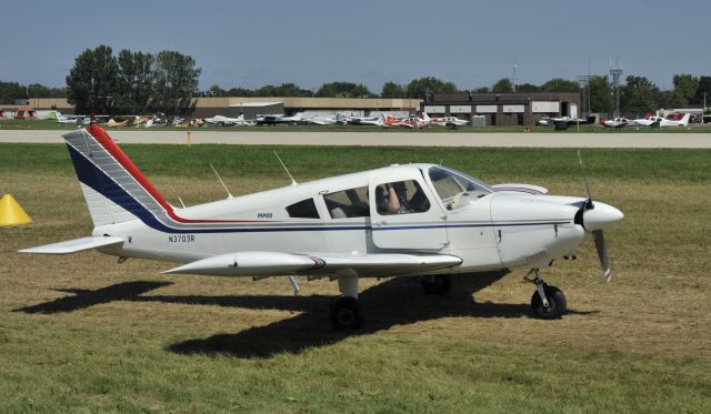 Piper Cherokee (N3703R)