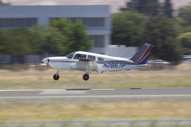 Piper Cherokee (N2857P)