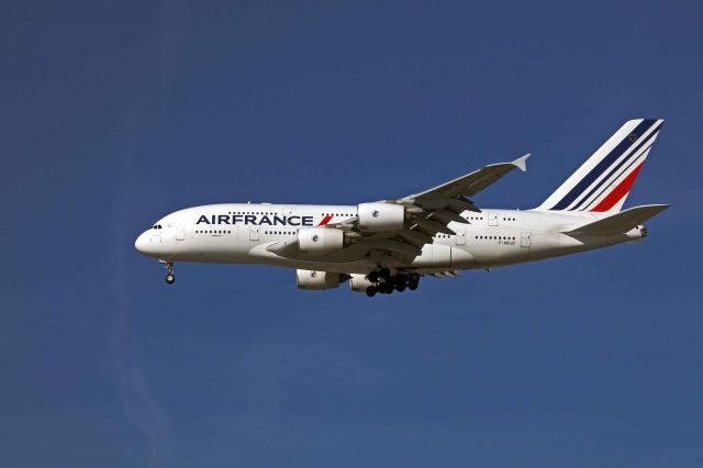 Airbus A380-800 (F-HPJC) - LAX