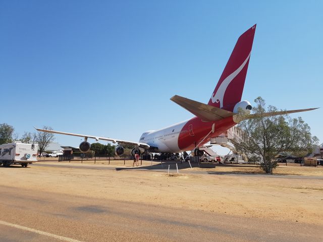 Boeing 747-200 (VH-EBQ)