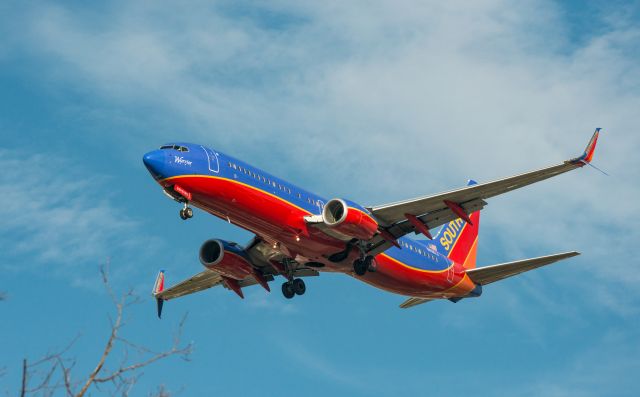 Boeing 737-800 (N8301J) - Southwest Airlines "Warrior One" plane on final approach to KCMH on November 1st.   Arriving from Las Vegas/McCarren Airport.     