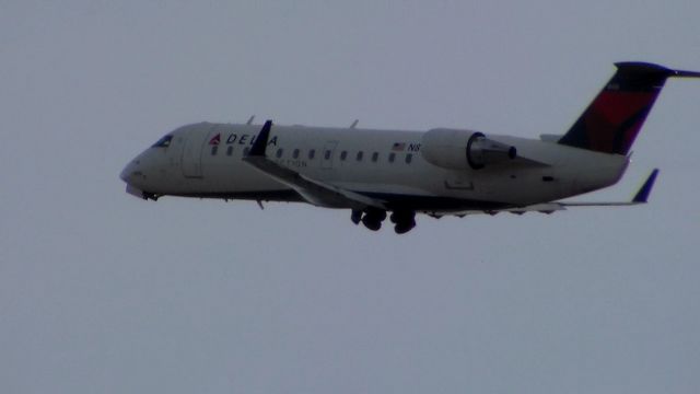 Canadair Regional Jet CRJ-200 (N8928A)