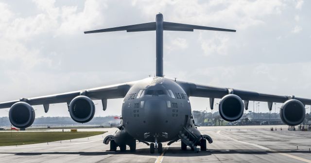 Boeing Globemaster III (N77170) - At Daytona 500